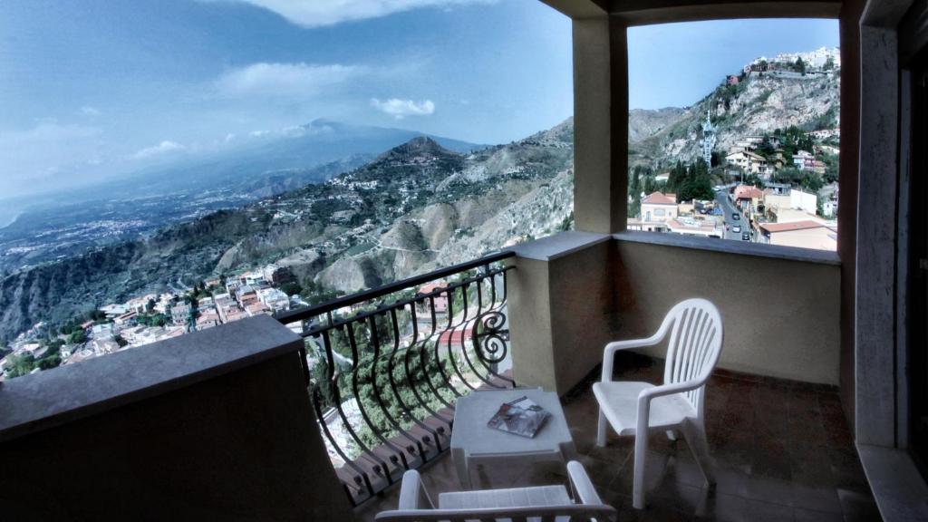 Hotel Sole Castello (Adults Only) Таормина Екстериор снимка