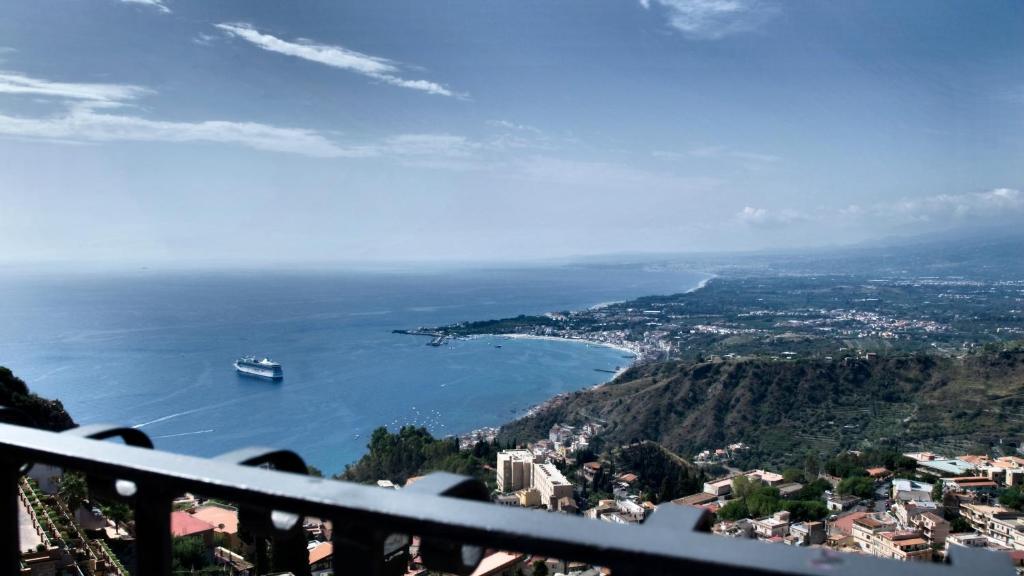 Hotel Sole Castello (Adults Only) Таормина Екстериор снимка