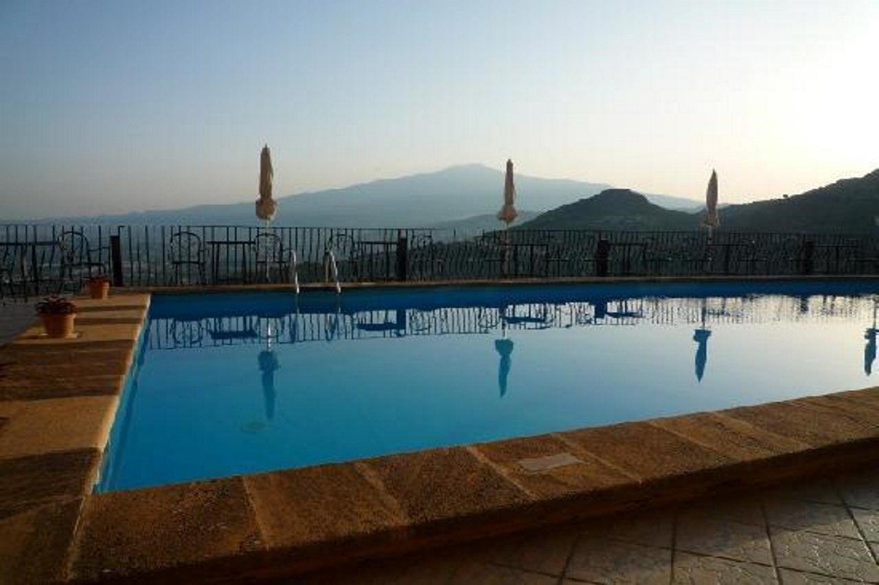Hotel Sole Castello (Adults Only) Таормина Екстериор снимка